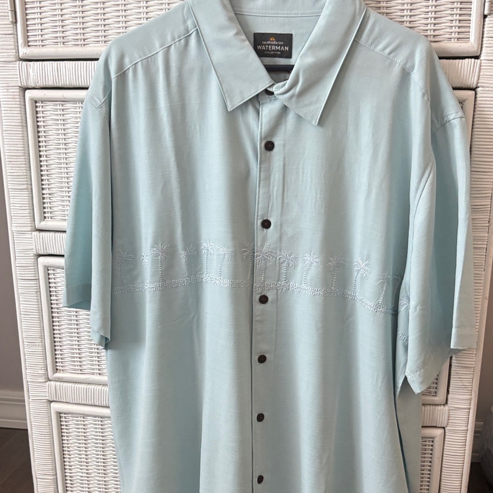 Quiksilver Light Blue Casual Button Down Shirt